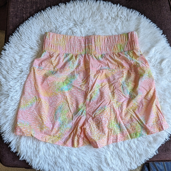 Nwt Fabletics coral leopard Ultra High-Waisted Piped Nylon Short size xl - Picture 3 of 9